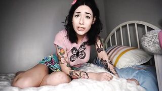 Cutie Frankie – E-Girl Sis Catches You