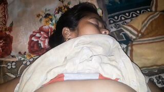 Hot Desi Village Bhabhi Ko Ratme Chupke Se Choda