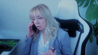 Jolie Lyon - Dickpic Makes Step-Mom Wet for Step-Son