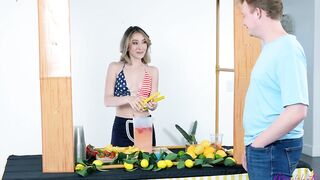 Sweet Sophia - Squeezing Stepmoms Lemons - S7:E3