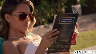 Vixen Hot Model Seduces Her Designer