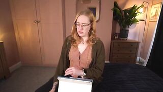 FionaDagger - Free Use Mom Tries Dirty Talk