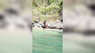 Japanese TikTok influencer caught having sex on Cabo Frio beach.
